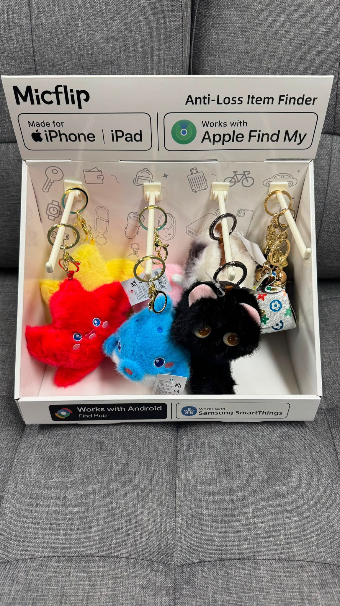 Fluffy keychain display set
